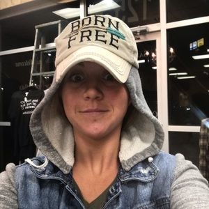 Meet your Posher, Kayla